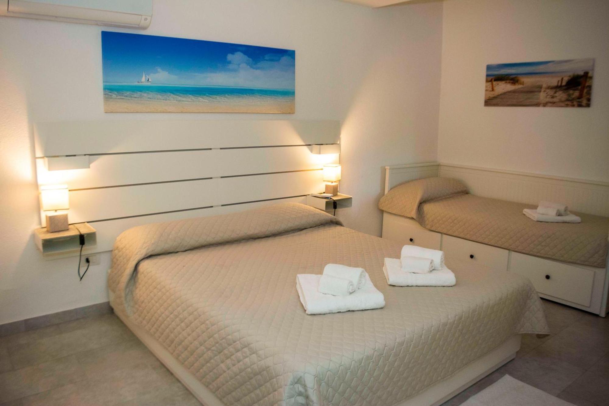 Ampio Trilocale Sul Golfo Di Marinella Villa Marinella  Kültér fotó